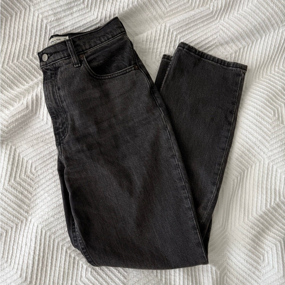 Abercrombie Curve Love 90s Straight Ultra High Rise Jeans
